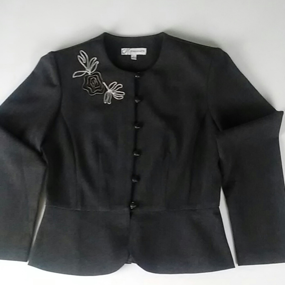 Dressbarn Grey Floral Blazer Jacket Embroidered 6